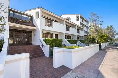 2600 Cardena Street Coral Gables FL 33134