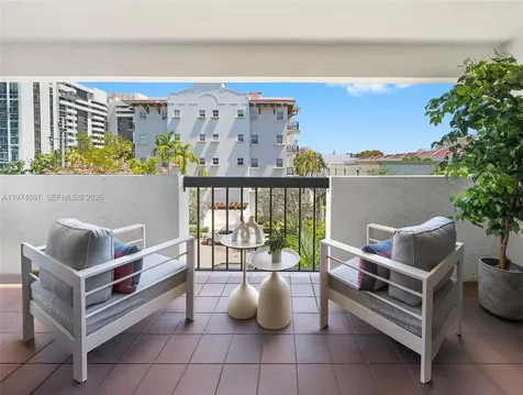 2600 Cardena Street Coral Gables FL 33134
