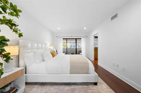 2600 Cardena Street Coral Gables FL 33134