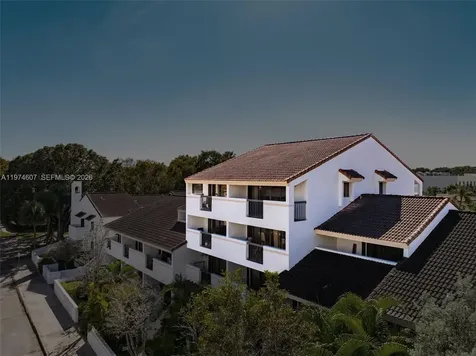 2600 Cardena Street Coral Gables FL 33134