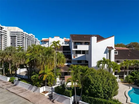 2600 Cardena Street Coral Gables FL 33134