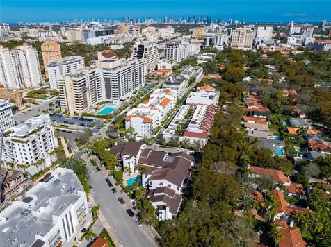 2600 Cardena Street Coral Gables FL 33134