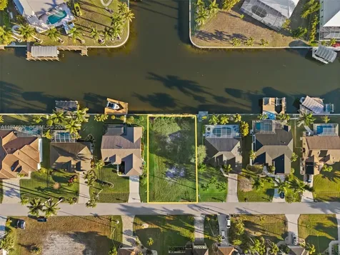2623 SW 35th Lane Cape Coral FL 33914