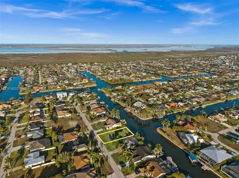 2623 SW 35th Lane Cape Coral FL 33914