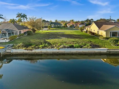 2623 SW 35th Lane Cape Coral FL 33914