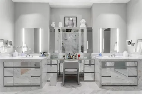 2821 S Bayshore Drive Coconut Grove FL 33133