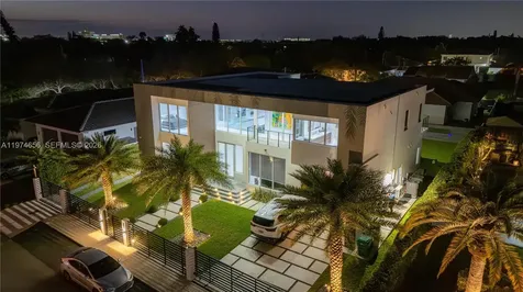 10181 NW 27th Street Doral FL 33172