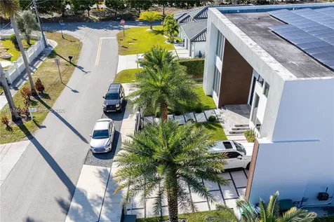 10181 NW 27th Street Doral FL 33172
