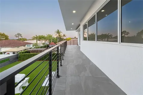 10181 NW 27th Street Doral FL 33172