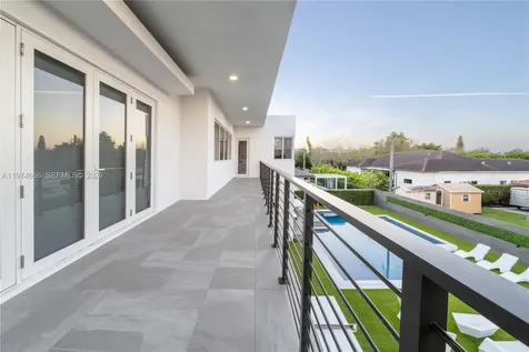 10181 NW 27th Street Doral FL 33172