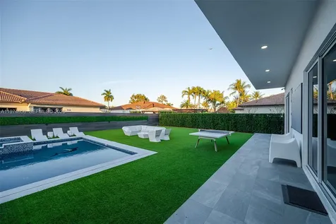 10181 NW 27th Street Doral FL 33172