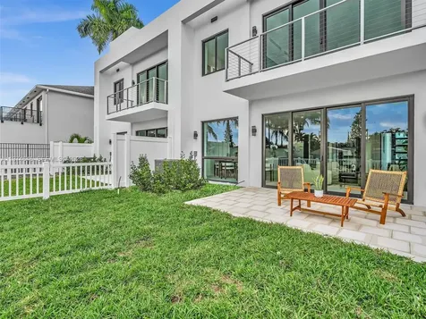 4636 SW 32nd Avenue Dania Beach FL 33312
