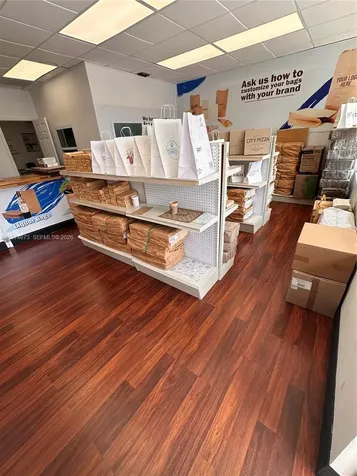 89-99 E Oakland Park Boulevard Oakland Park FL 33334
