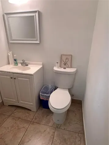 89-99 E Oakland Park Boulevard Oakland Park FL 33334