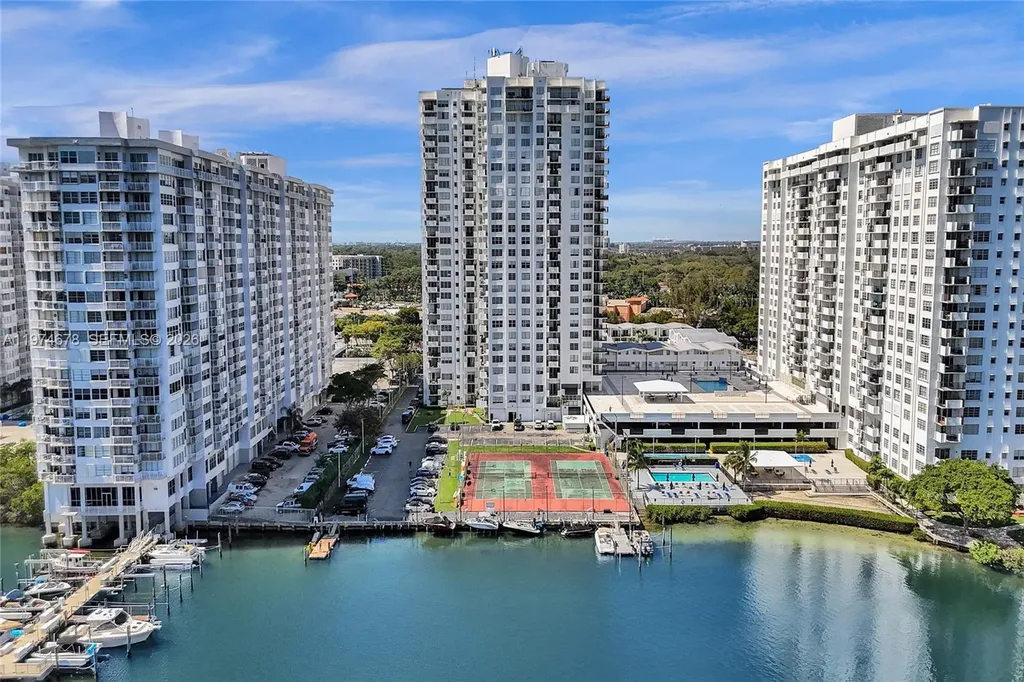 2750 NE 183rd Street Aventura FL 33160