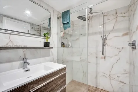2750 NE 183rd Street Aventura FL 33160