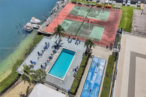 2750 NE 183rd Street Aventura FL 33160
