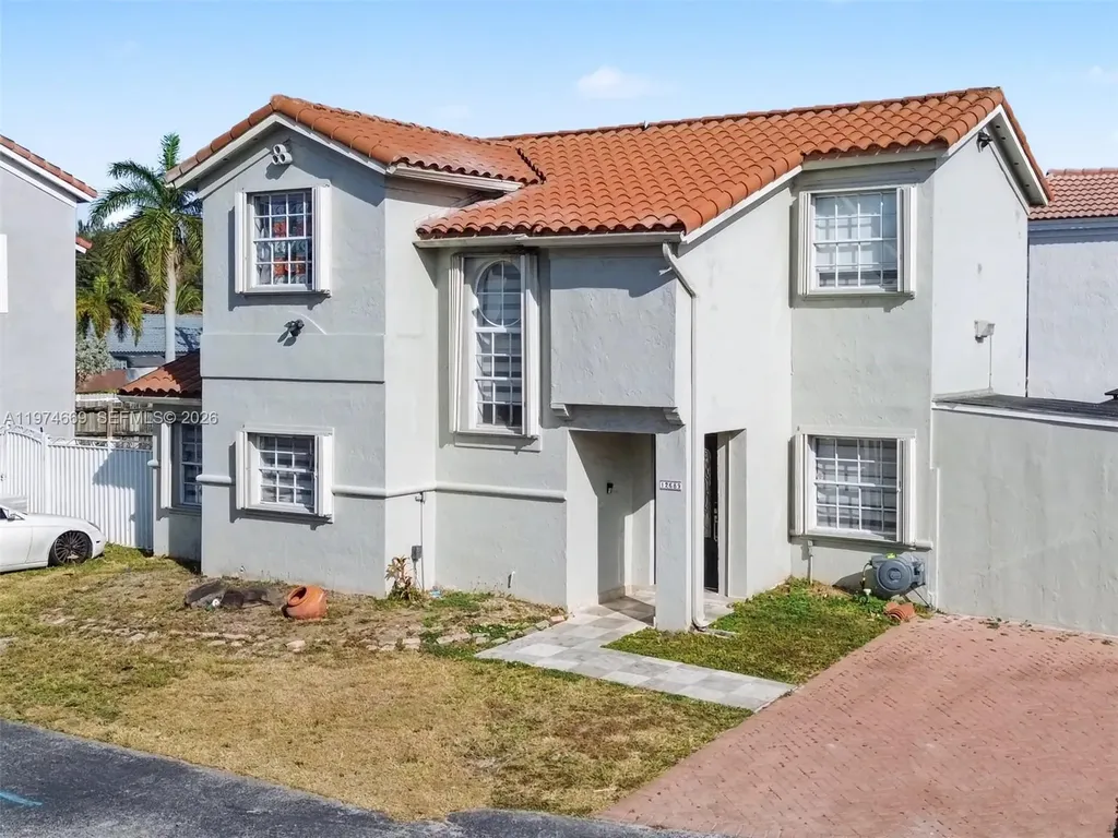 12689 NW 10th Way Miami FL 33182