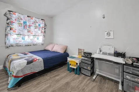 12689 NW 10th Way Miami FL 33182