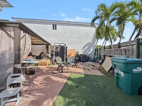12689 NW 10th Way Miami FL 33182