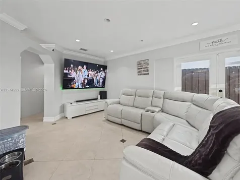 12689 NW 10th Way Miami FL 33182