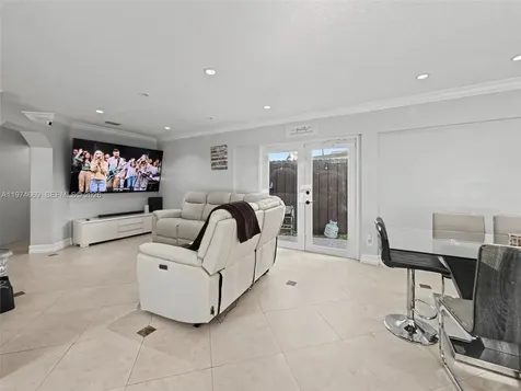 12689 NW 10th Way Miami FL 33182