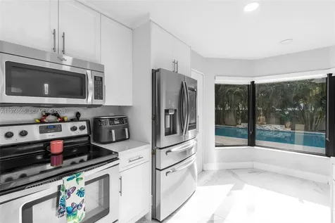 4342 SW 159th Path Miami FL 33185