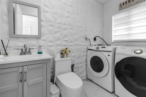 4342 SW 159th Path Miami FL 33185