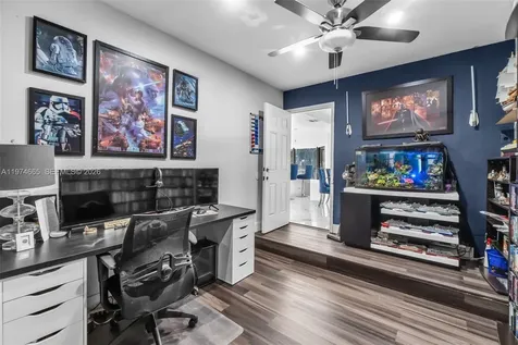 4342 SW 159th Path Miami FL 33185
