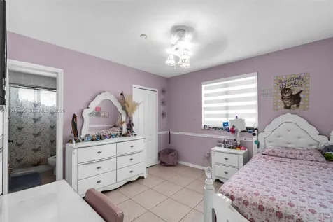 4342 SW 159th Path Miami FL 33185