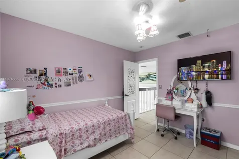 4342 SW 159th Path Miami FL 33185