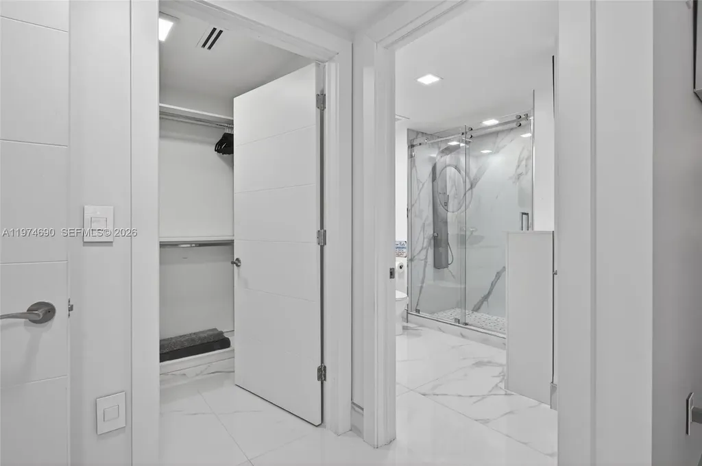 3415 N Ocean Drive Hollywood FL 33019