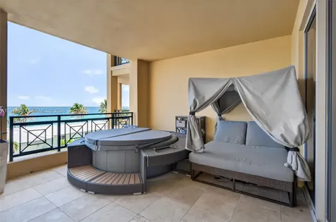 3415 N Ocean Drive Hollywood FL 33019