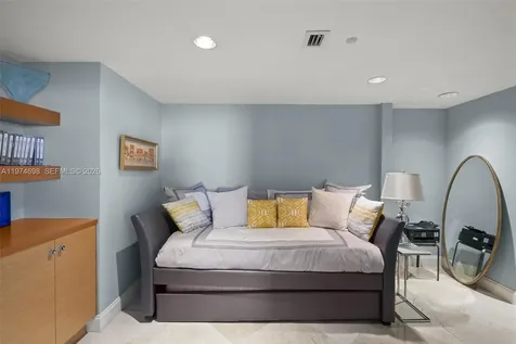 2600 Island Boulevard Aventura FL 33160
