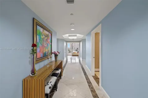 2600 Island Boulevard Aventura FL 33160