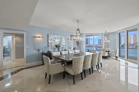 2600 Island Boulevard Aventura FL 33160
