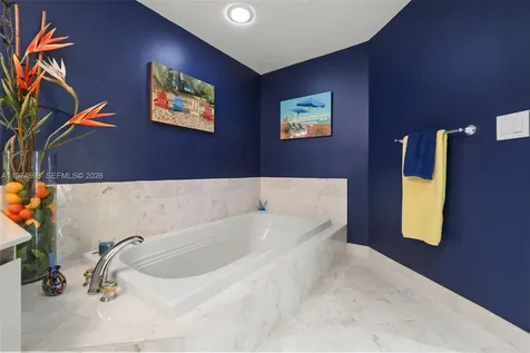 2600 Island Boulevard Aventura FL 33160
