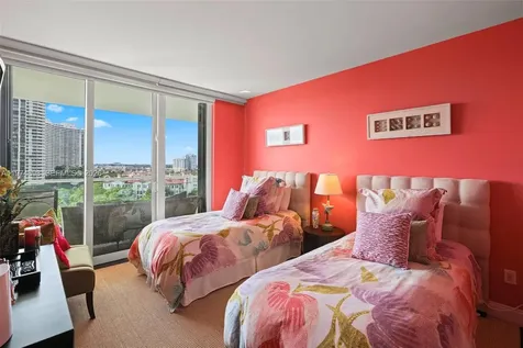 2600 Island Boulevard Aventura FL 33160