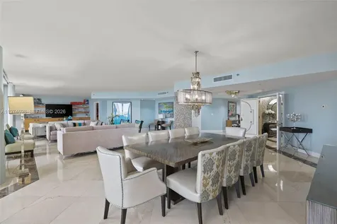 2600 Island Boulevard Aventura FL 33160