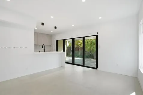 11959 SW 122nd Court Miami FL 33186