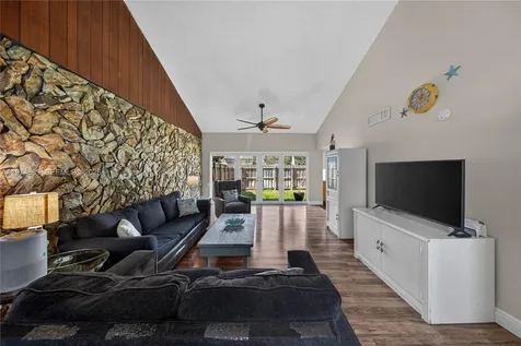 7265 W Sunrise Boulevard Plantation FL 33313