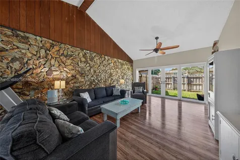 7265 W Sunrise Boulevard Plantation FL 33313