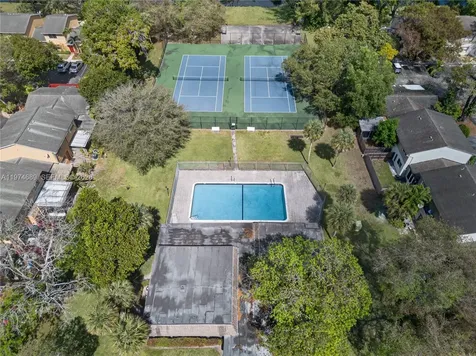 7265 W Sunrise Boulevard Plantation FL 33313