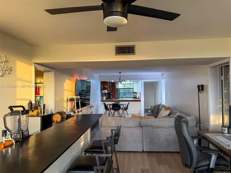 1709 Whitehall Drive Davie FL 33324