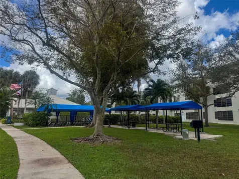 1709 Whitehall Drive Davie FL 33324
