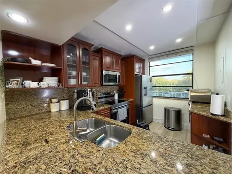 1709 Whitehall Drive Davie FL 33324