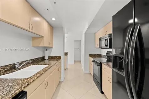 6917 Collins Avenue Miami Beach FL 33141