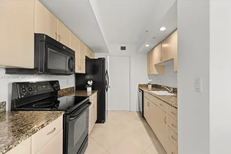 6917 Collins Avenue Miami Beach FL 33141