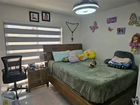 17914 NW 66th Ct Circle Hialeah FL 33015