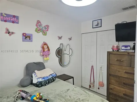 17914 NW 66th Ct Circle Hialeah FL 33015